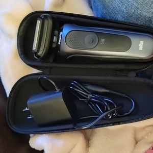 Braun electric razor Series 6020s SensoFlex shaver precision Trimmer Battery NEW